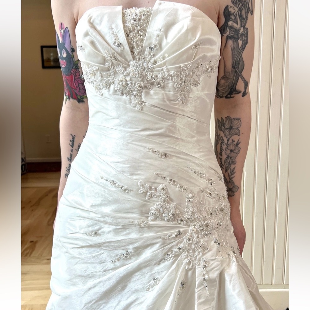Pronovias Wedding Dress Gown “Reyes” Size 4 A-Line Taffeta Bling Strapless - Picture 2 of 8
